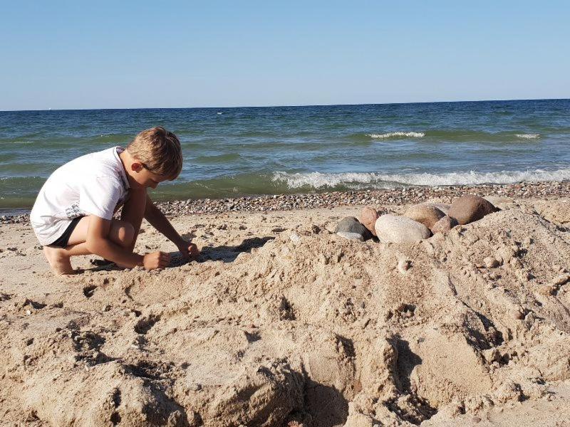 5 Zmyslow Akademia Wypoczynku Domki Grzybowo  Esterno foto