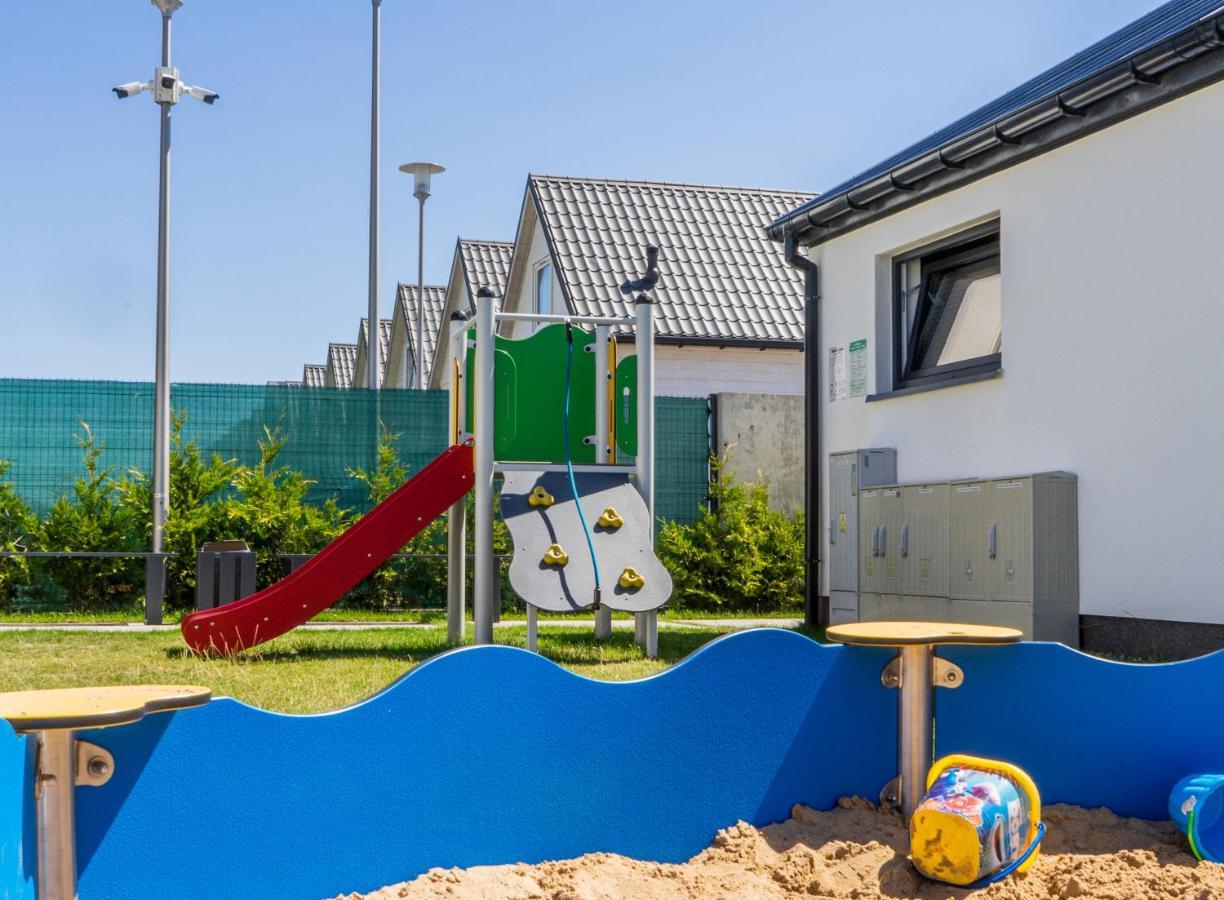 5 Zmyslow Akademia Wypoczynku Domki Grzybowo  Esterno foto